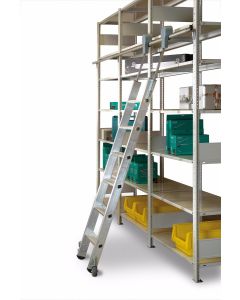 Aluminium-Regalleiter - fahrbar, Senkrechte Eingehehöhe 3,33 m - Schulte Lagertechnik